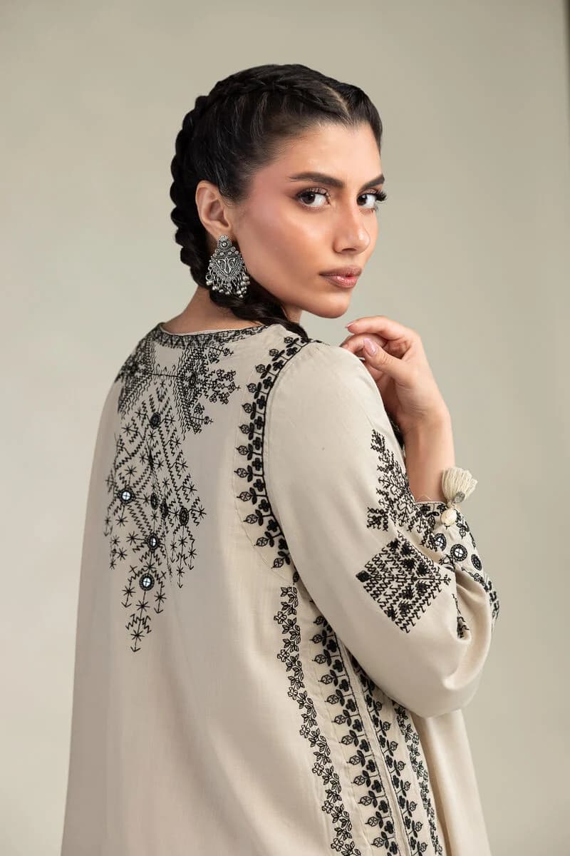 Champagne pret shawl